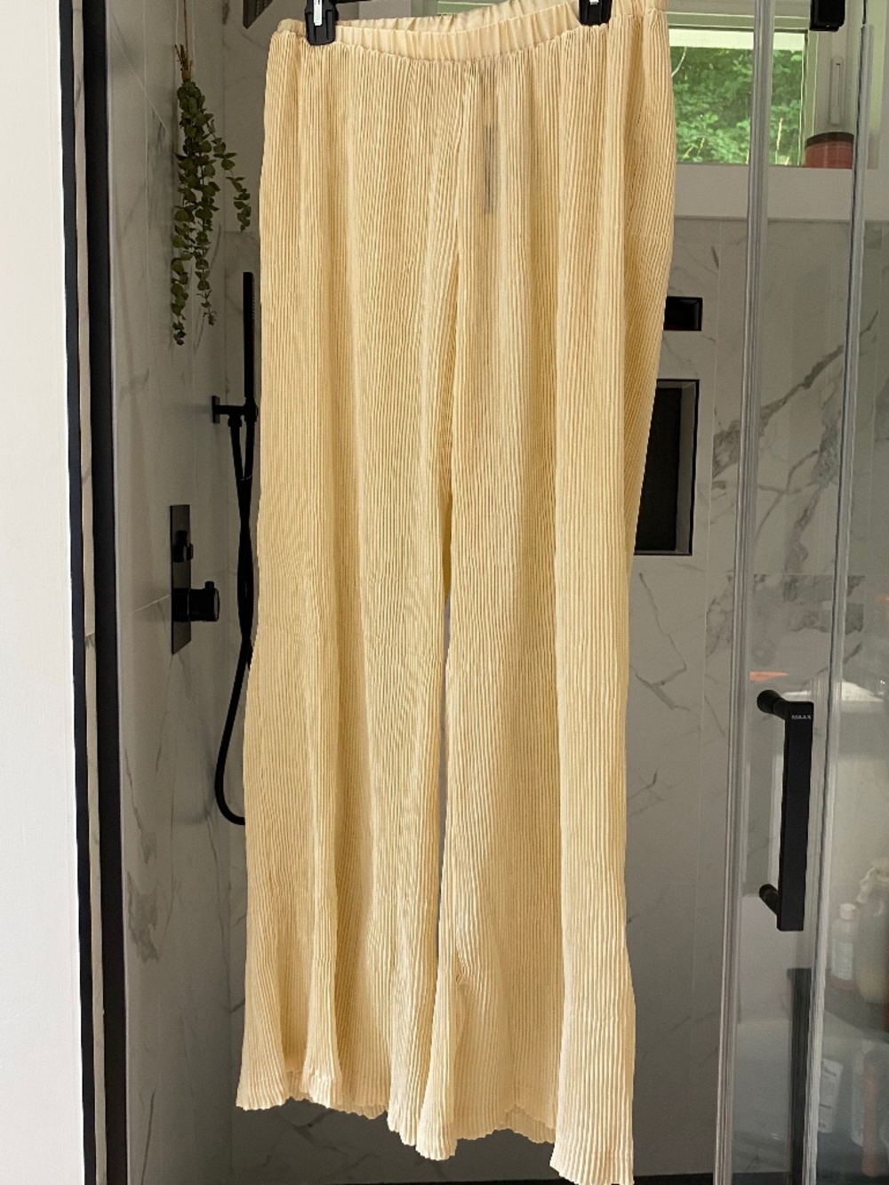 Cream ribbed wide leg elastic waist nwt prettylittlething pants us 10 plisse